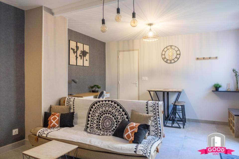 La Coquille D'Orleans Avec Sa Cour Apartment ภายนอก รูปภาพ